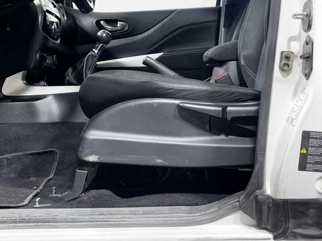 NISSAN Navara usata 29