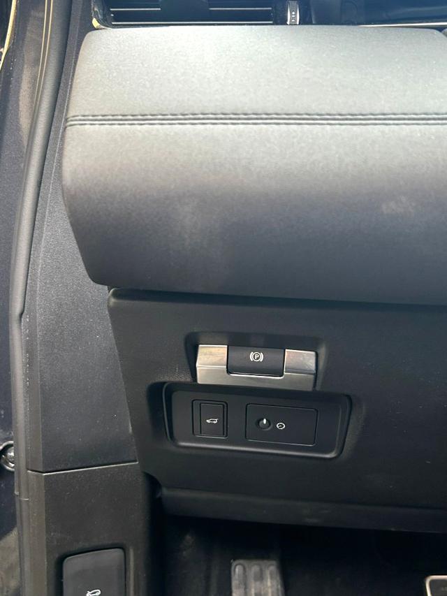 LAND ROVER Range Rover Evoque usata, con Leve al volante