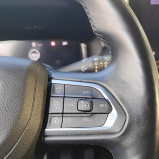 JEEP Compass usata, con Sedile posteriore sdoppiato