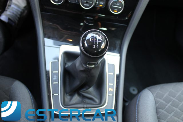 VOLKSWAGEN Golf usata, con Controllo trazione