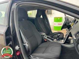 VOLVO V40 usata, con Autoradio