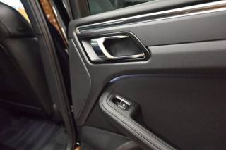 PORSCHE Macan usata 60