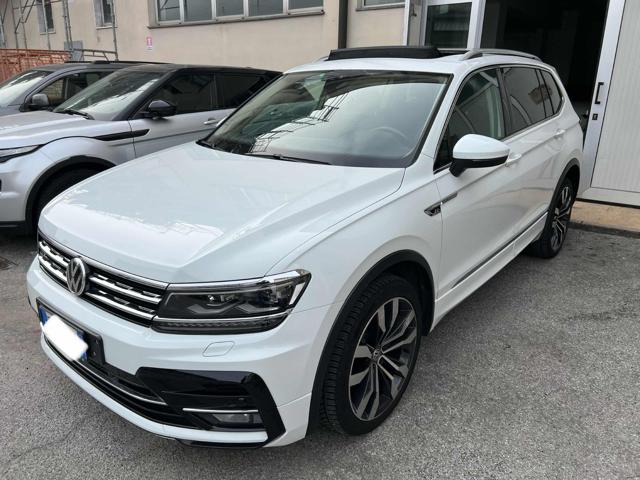 VOLKSWAGEN Tiguan Allspace usata, con Airbag laterali