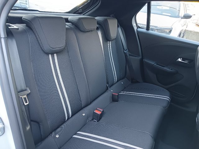 OPEL Corsa usata, con Touch screen