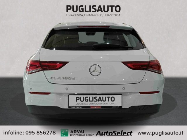 MERCEDES-BENZ CLA 180 usata, con Autoradio