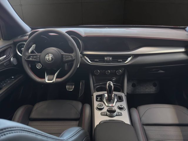 ALFA ROMEO Stelvio usata, con Interni in pelle