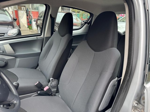 TOYOTA Aygo usata 14