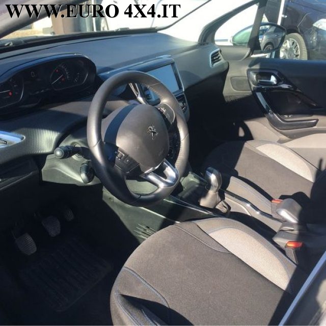 PEUGEOT 2008 usata, con Controllo trazione