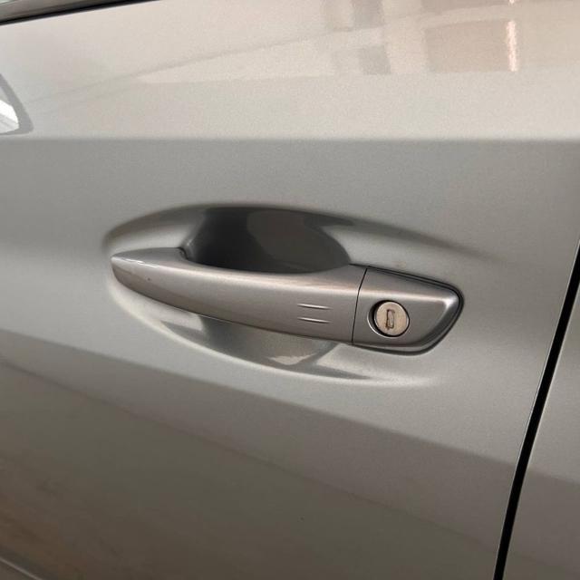 PEUGEOT 208 usata, con Bluetooth