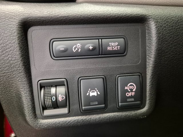 NISSAN Micra usata, con Sensori di parcheggio anteriori