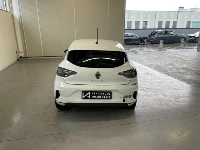 RENAULT Clio usata, con Autoradio