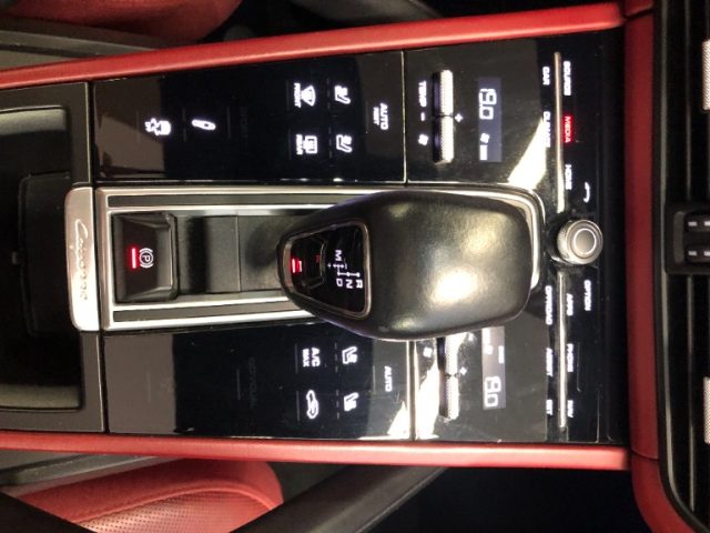 PORSCHE Cayenne usata, con Fari LED
