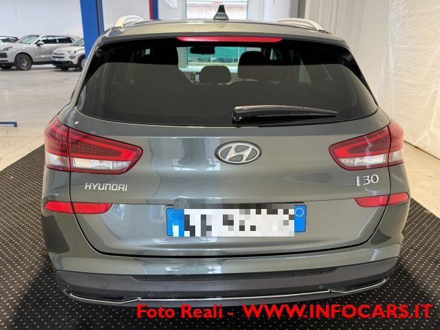 HYUNDAI i30 usata, con Volante in pelle