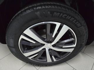 PEUGEOT 3008 usata, con Airbag laterali