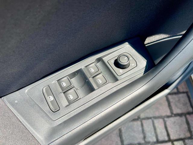 VOLKSWAGEN T-Roc usata, con Controllo elettronico della corsia