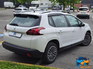 PEUGEOT 2008 usata, con Autoradio