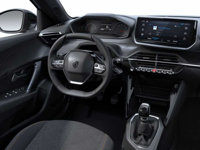 PEUGEOT 2008 usata, con Cruise Control