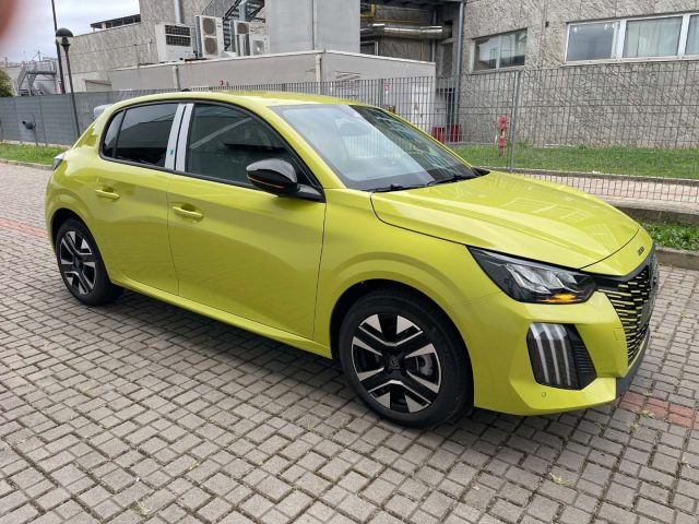 PEUGEOT 208 usata, con Autoradio