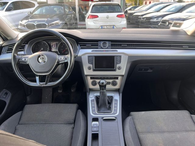 VOLKSWAGEN Passat usata, con Autoradio