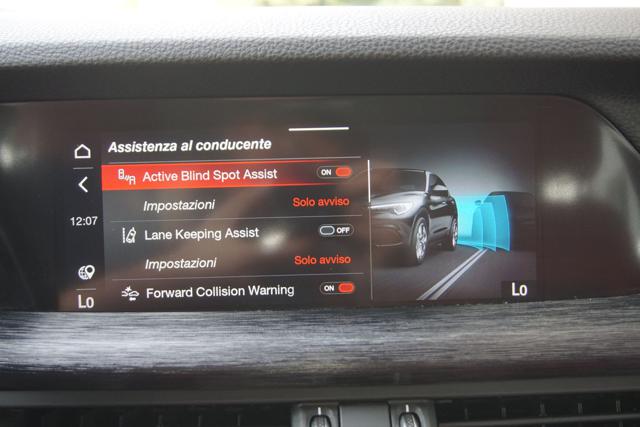 ALFA ROMEO Stelvio usata, con Specchietti laterali elettrici