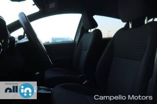 TOYOTA Yaris usata 4