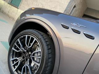 MASERATI Grecale usata, con Fari full-led