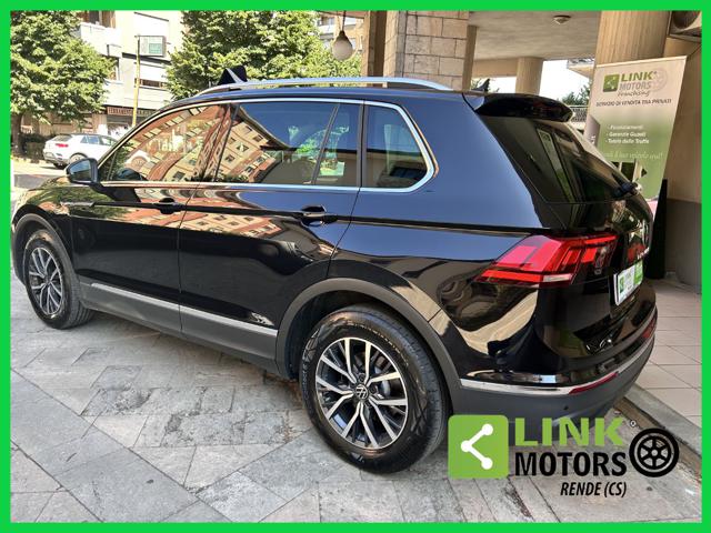 VOLKSWAGEN Tiguan usata, con Airbag laterali