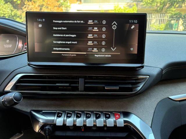 PEUGEOT 5008 usata, con Controllo trazione