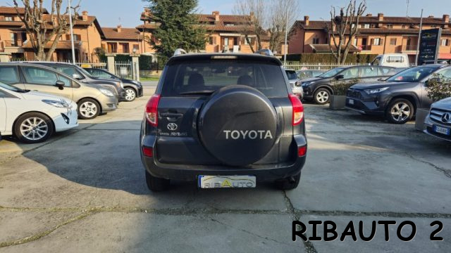 TOYOTA RAV 4 usata, con Regolazione elettrica sedili