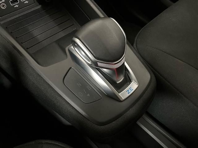 RENAULT ZOE usata 23