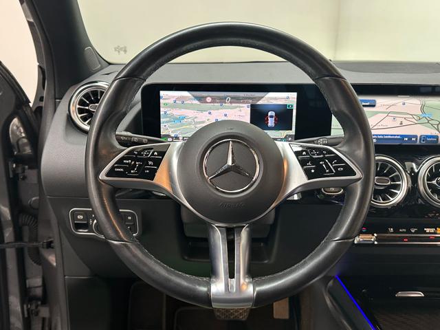 MERCEDES-BENZ GLA 180 usata, con Controllo automatico clima