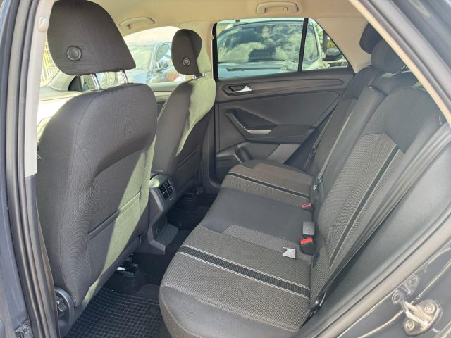 VOLKSWAGEN T-Roc usata, con Controllo automatico clima