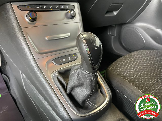 OPEL Astra usata, con USB
