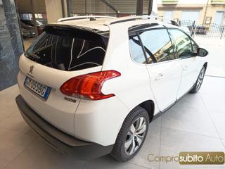 PEUGEOT 2008 usata, con Autoradio
