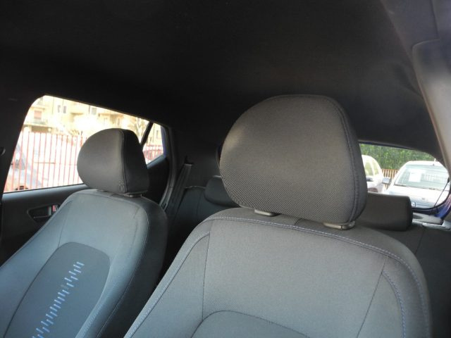 HYUNDAI i10 usata 33