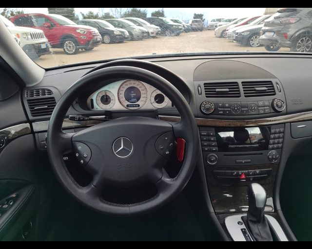 MERCEDES-BENZ E 280 usata, con Bracciolo