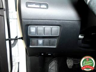 NISSAN Qashqai usata, con Lettore CD