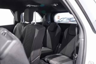 PEUGEOT 5008 usata, con Airbag testa