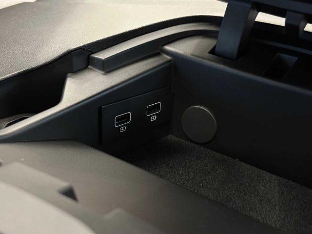 NISSAN Townstar usata 27