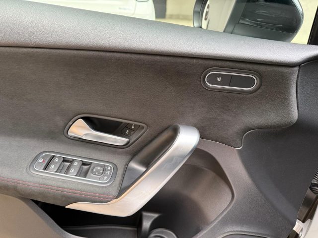 MERCEDES-BENZ A 180 usata 22