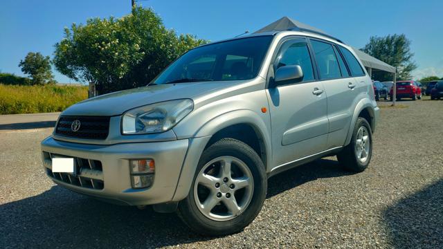 TOYOTA RAV 4 usata, con Cerchi in lega