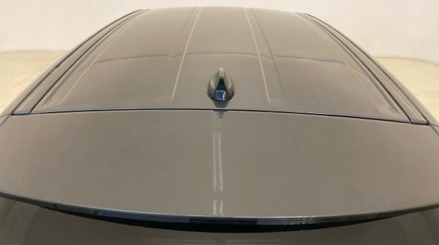 LAND ROVER Discovery Sport usata, con Climatizzatore automatico, 3 zone