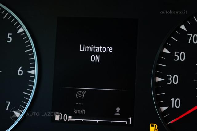 RENAULT Trafic usata, con Bluetooth