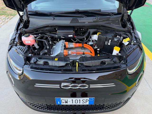 FIAT 500e usata, con Specchietti laterali elettrici