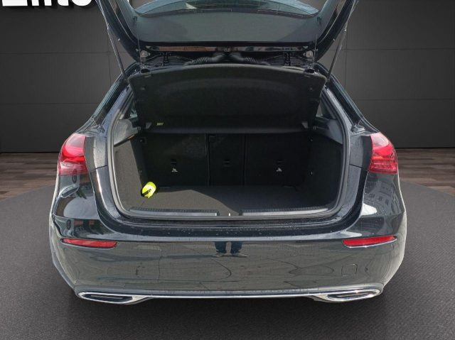 MERCEDES-BENZ A 180 usata, con Vetri oscurati