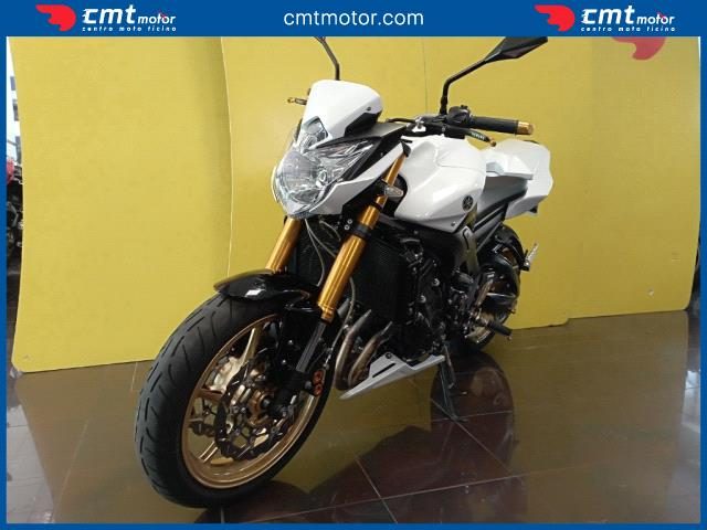 YAMAHA FZ8 usata 1