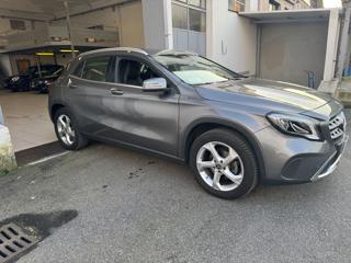 MERCEDES-BENZ GLA 200 usata, con Climatizzatore