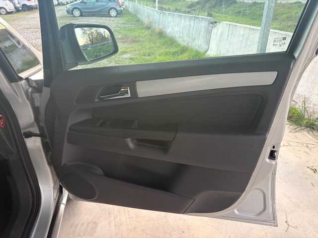 OPEL Zafira usata 37
