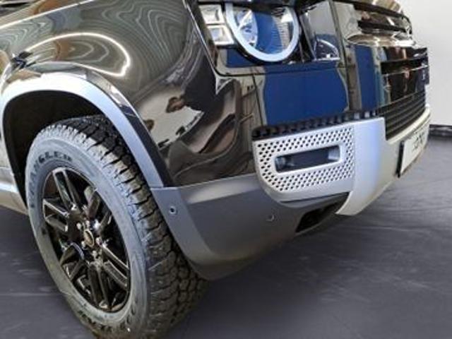 LAND ROVER Defender usata, con Boardcomputer