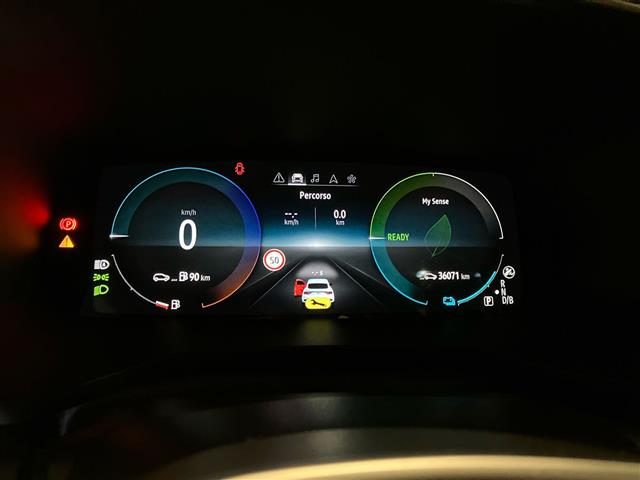 RENAULT Arkana usata, con USB